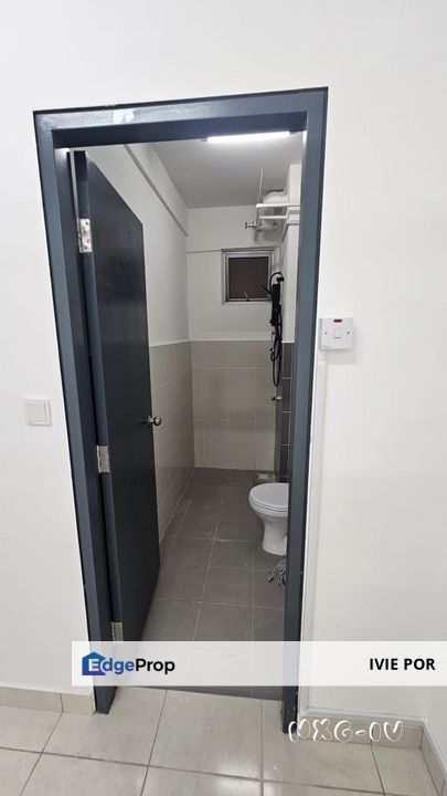 Brand New Unit Adenia Apartment Partial Furnished Klang , Selangor, Klang