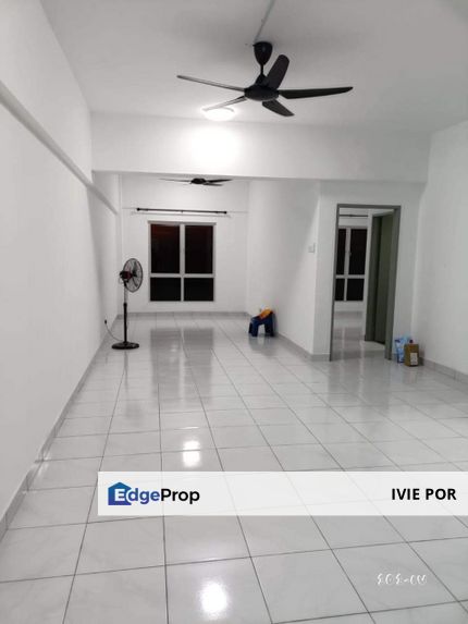 Basic Unit Rental Taman Saga Trifolia Apartment 900sqft Klang, Selangor, Klang