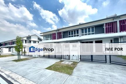 Good Condition Bukit Raja Kyra 2sty Endlot House 22x75sqft Klang, Selangor, Klang