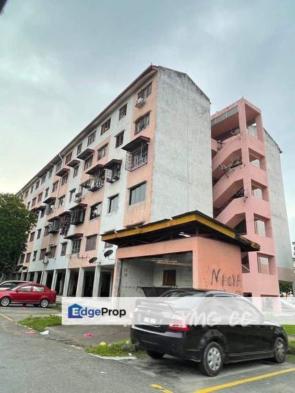 Good Condition Pkns Sek 7 Low Cost Flat 672sqft Shah Alam, Selangor, Shah Alam