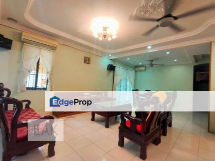 Partially Renovated & Furnished 2 Stry Endlot Bukit Tinggi 2 Klang Bandar Botanic, Selangor, Klang