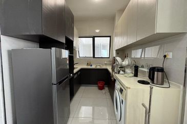 Baypoint @ Country Garden Danga Bay