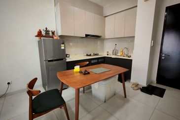 Baypoint @ Country Garden Danga Bay