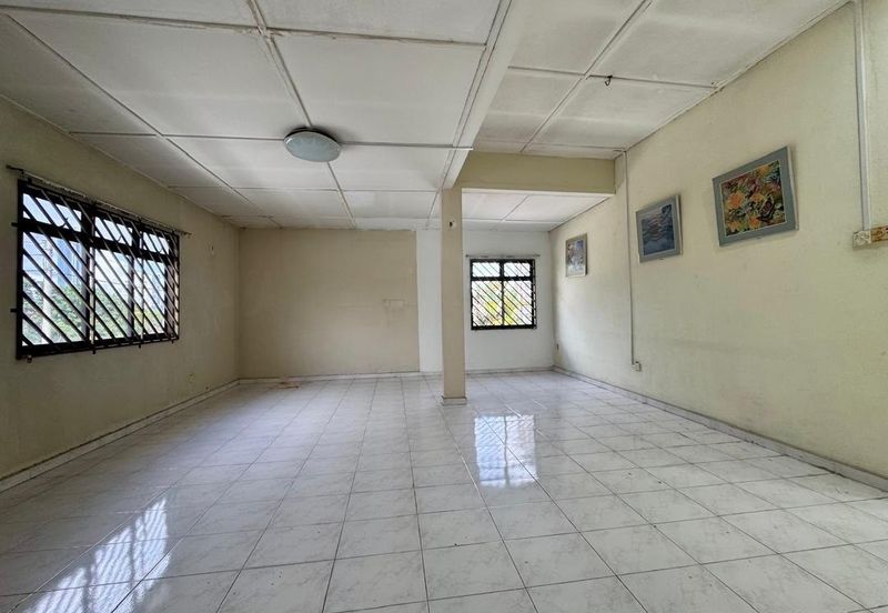 Stulang Laut / Darat