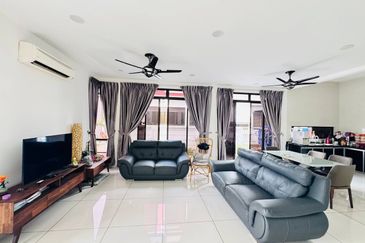 The Canal Garden South, Horizon Hills