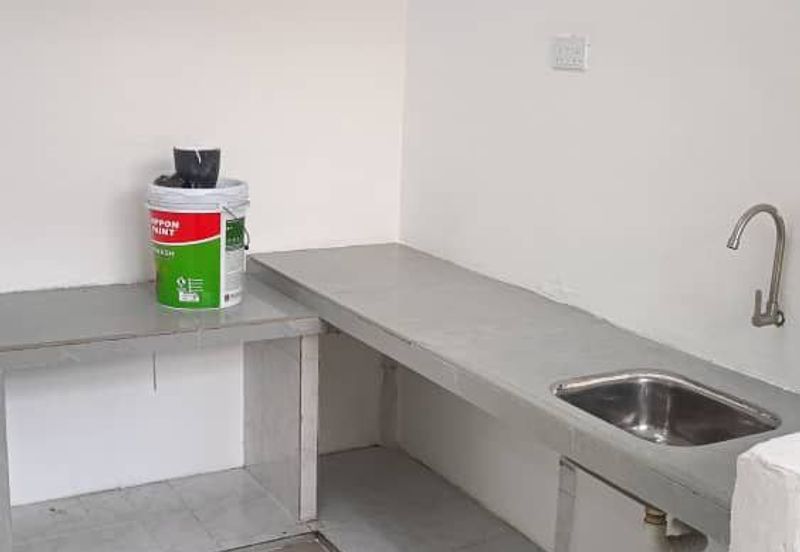 Taman Pulai Utama Flat