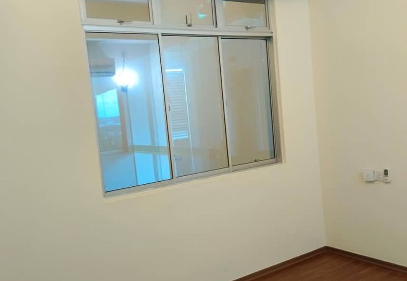 Sri Intan (Bandar Seri Alam)