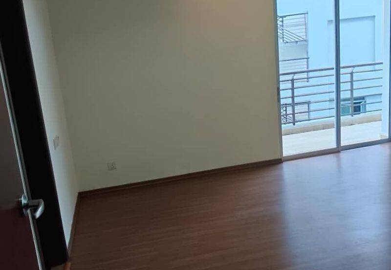 Sri Intan (Bandar Seri Alam)