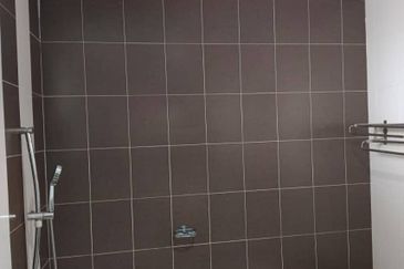 Sri Intan (Bandar Seri Alam)