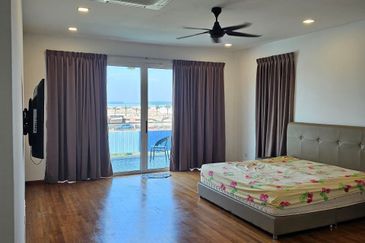 Isola Villa @ Senibong Cove