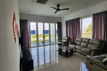 Isola Villa @ Senibong Cove