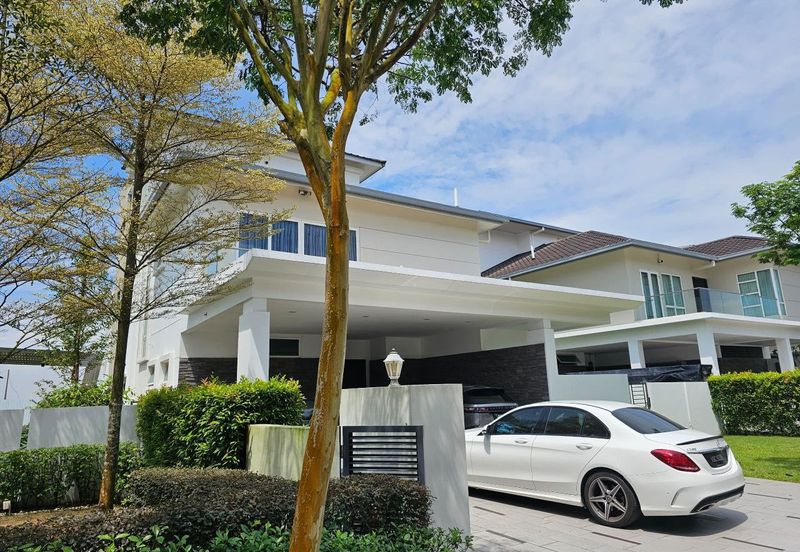 Isola Villa @ Senibong Cove