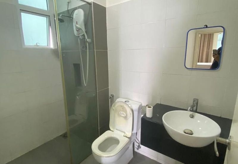 1Medini & Medini Signature