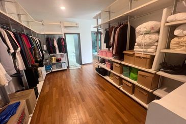 The Straits View Residences