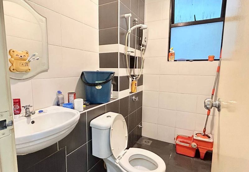 Seri Austin Luxury Apartment