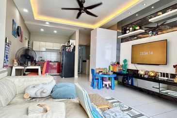 Seri Austin Luxury Apartment