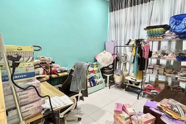 Seri Austin Luxury Apartment