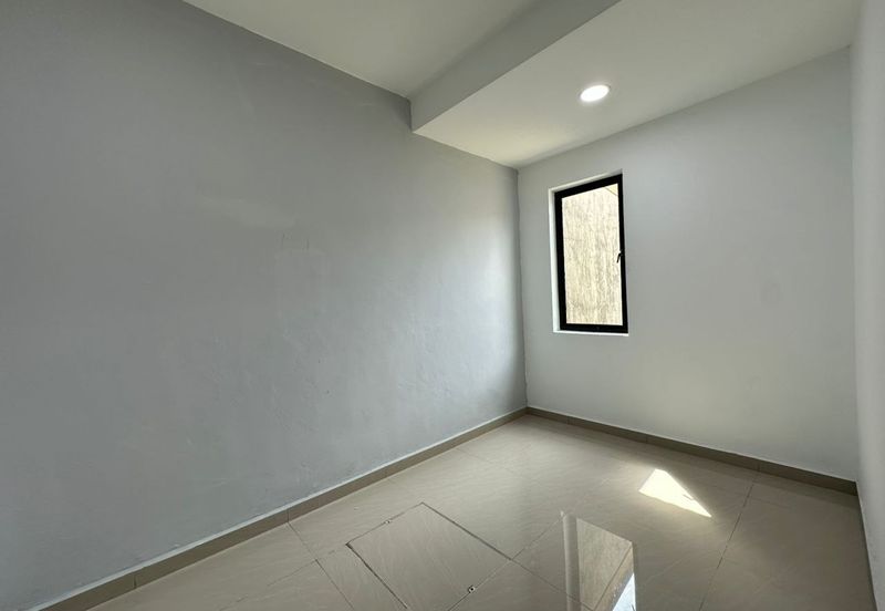 Jalan Mutiara Emas 3