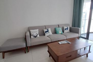 Baypoint @ Country Garden Danga Bay