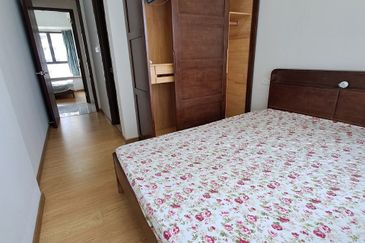 Baypoint @ Country Garden Danga Bay