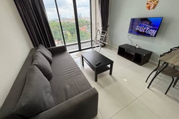 Baypoint @ Country Garden Danga Bay