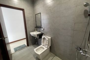 Paragon Suites @ CIQ