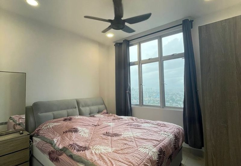 SKS Habitat Apartment, Larkin