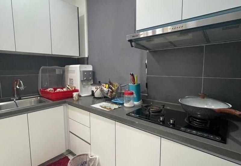 SKS Habitat Apartment, Larkin