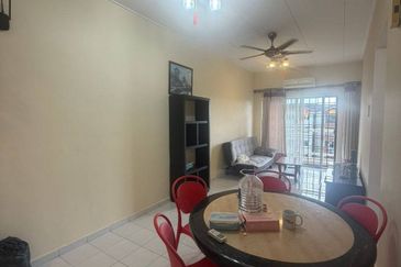 Sri Kenari Apartment