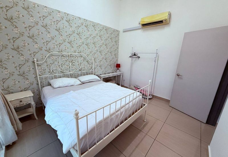 MANHATTAN @ Austin Heights