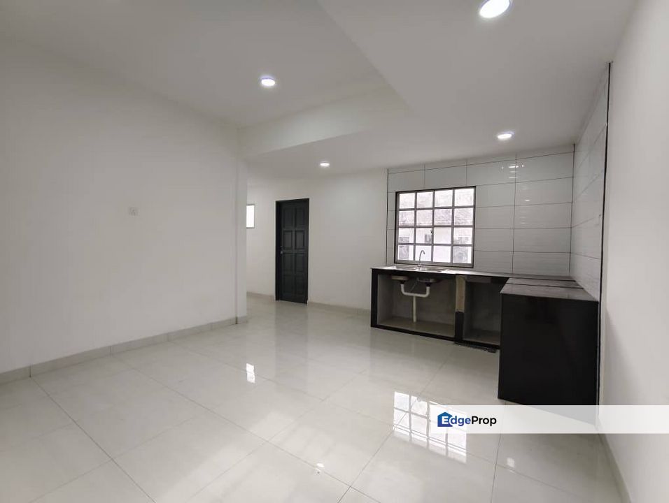 142, Jalan Lading 1, Taman Puteri Wangsa, 81800 Ulu Tiram, Johor Darul Ta'zim, Johor, Ulu Tiram