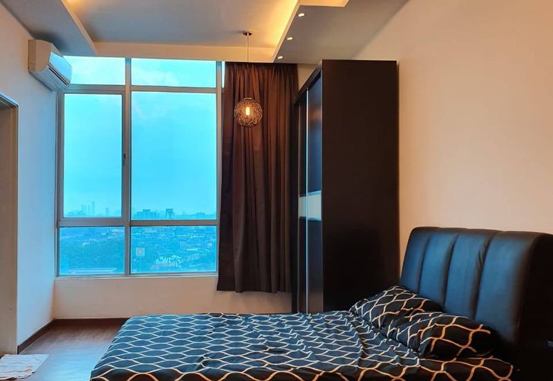 Dedaun Hijau (Greenfield Regency)