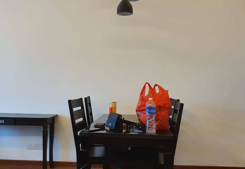 Dedaun Hijau (Greenfield Regency)