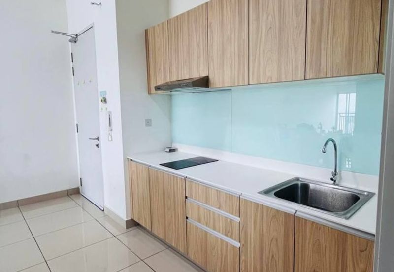 Meridin Bayvue Apartment