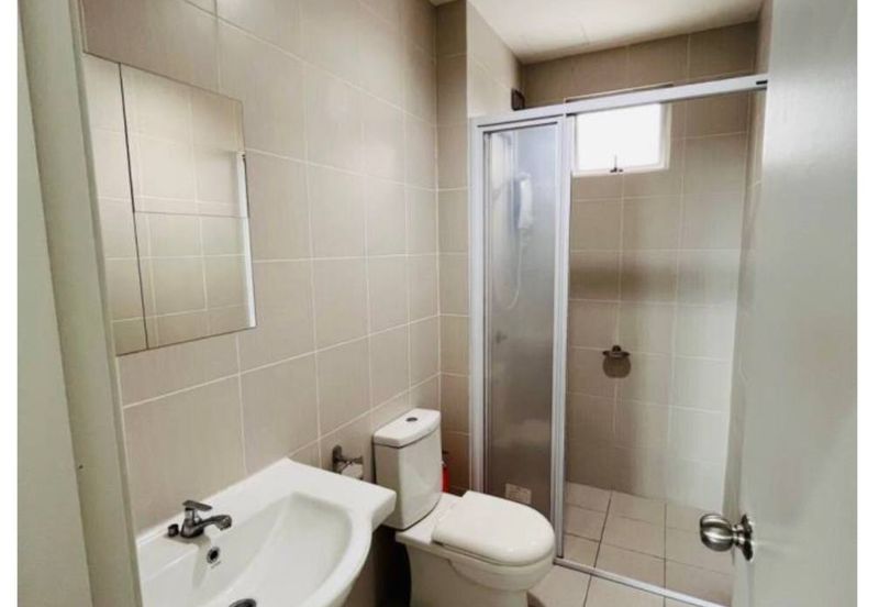 Meridin Bayvue Apartment