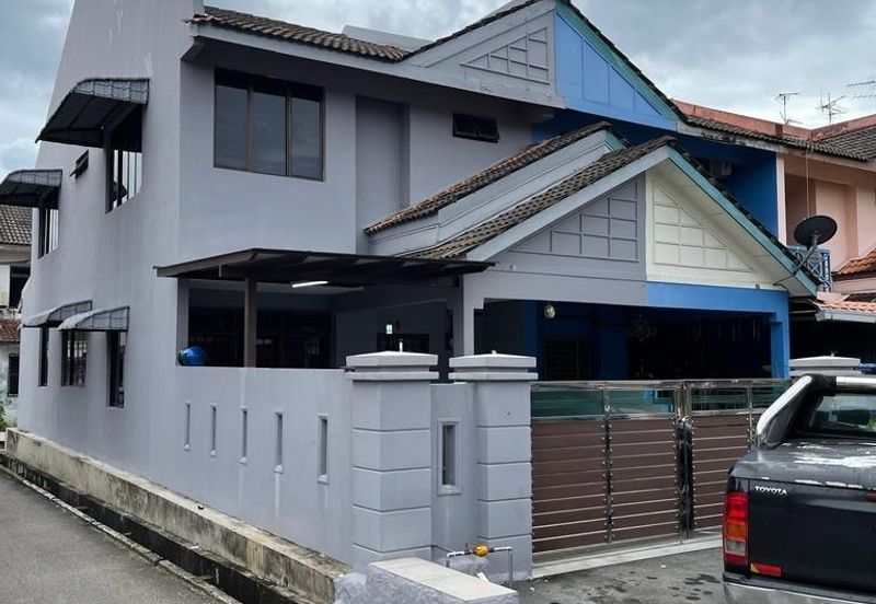 Bukit Mewah Double Storey Corner
