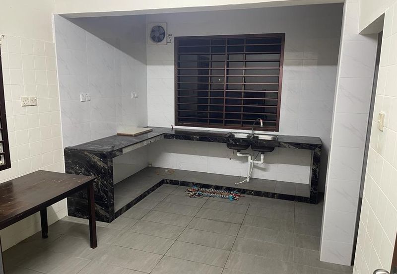 Bukit Mewah Double Storey Corner