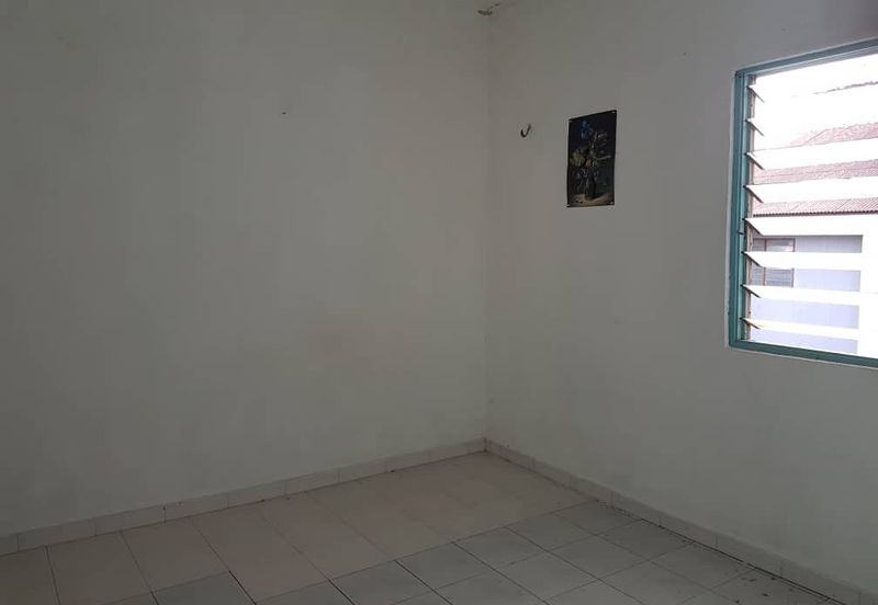 Flat Bandar Selesa Jaya @ Jalan Silat Lincah