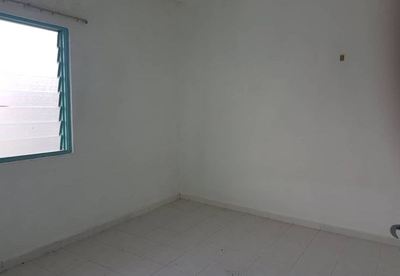 Flat Bandar Selesa Jaya @ Jalan Silat Lincah