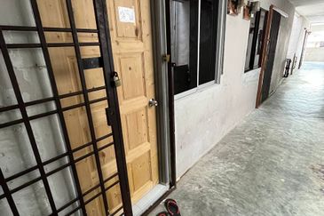 Pangsapuri Sri Intan, Bandar Baru Seri Alam