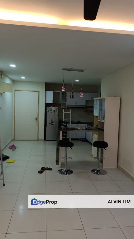 D'larkin/ Near Ciq/ 3bed 2bath/ Good Condition/ Cheapest, Johor, Johor Bahru