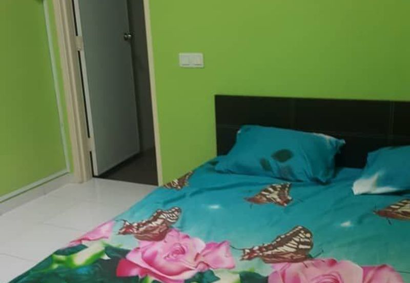 Setia Tropika/ 2 Storey/ Edl/ 4bed 4bath/ 20x70/ Hot Area/ Cheapest