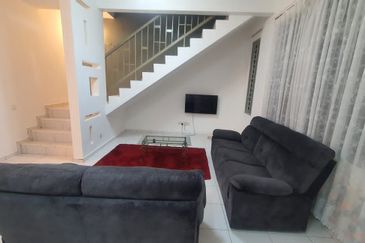 Setia Tropika/ 2 Storey/ Edl/ 4bed 4bath/ 20x70/ Hot Area/ Cheapest