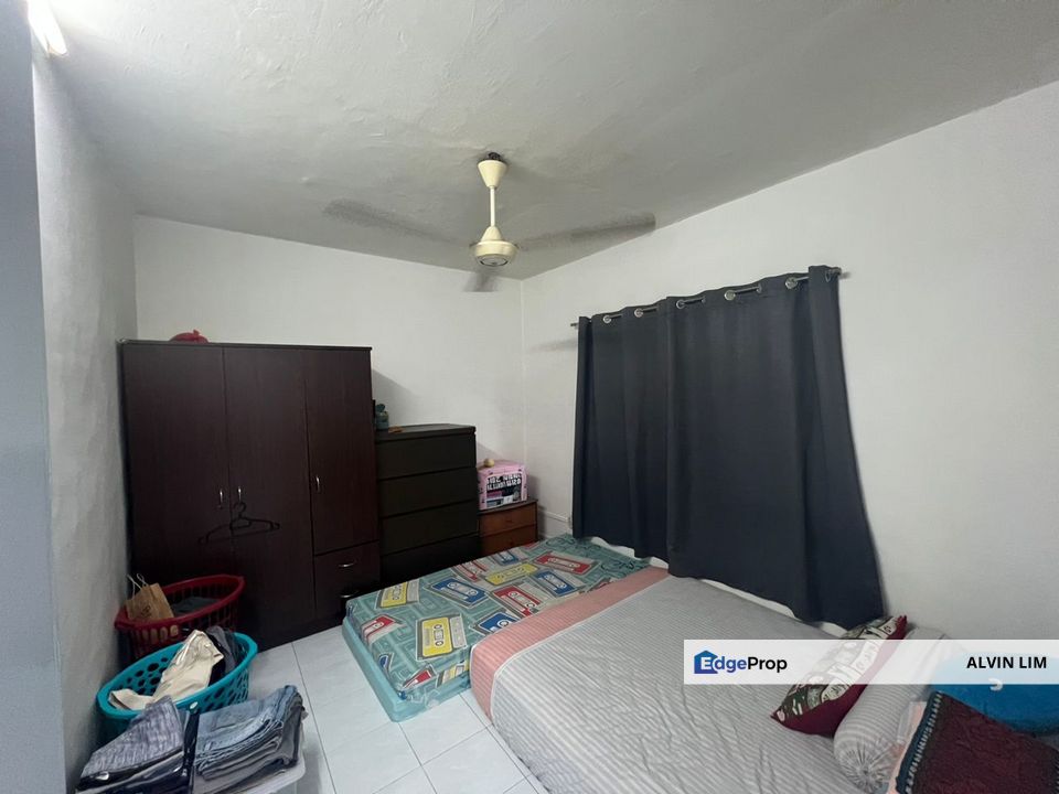 Flat Tasek 64/ Level 1/ Seri Alam/ Renovated & Extended/ Full Loan, Johor, Masai