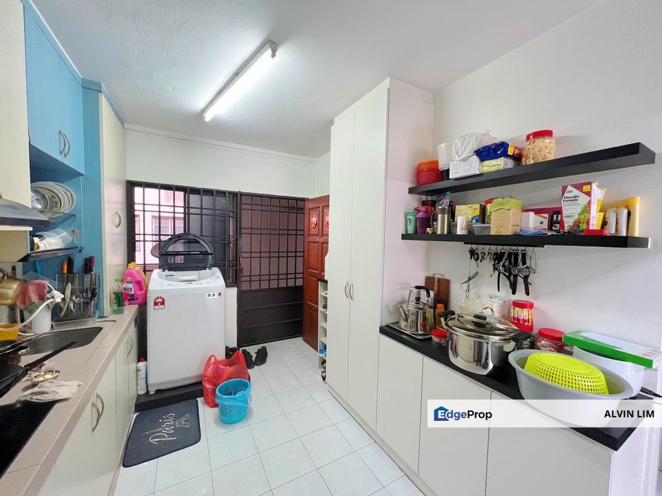 Flat Tasek 64/ Level 1/ Seri Alam/ Renovated & Extended/ Full Loan, Johor, Masai