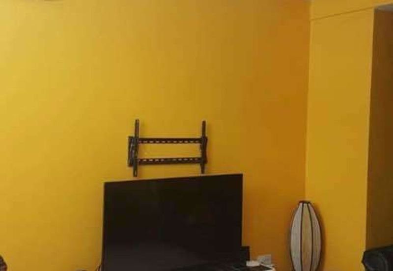 Bukit Indah Flat/ Level 2/ Good Condition/ Cheapest/ Fullloan