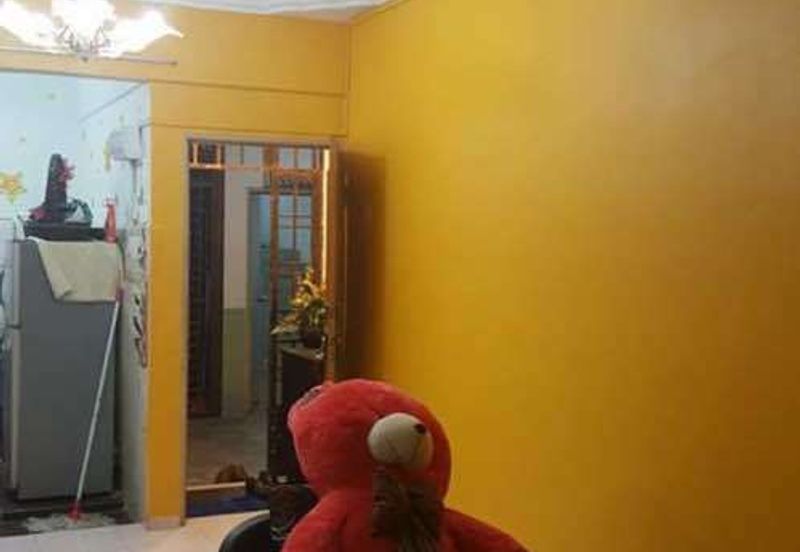 Bukit Indah Flat/ Level 2/ Good Condition/ Cheapest/ Fullloan