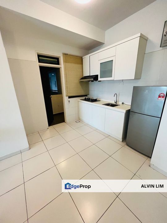 Sky View /Near Tuas/ 3bed 2bath/ Good Condition/ Cheapest, Johor, Bukit Indah