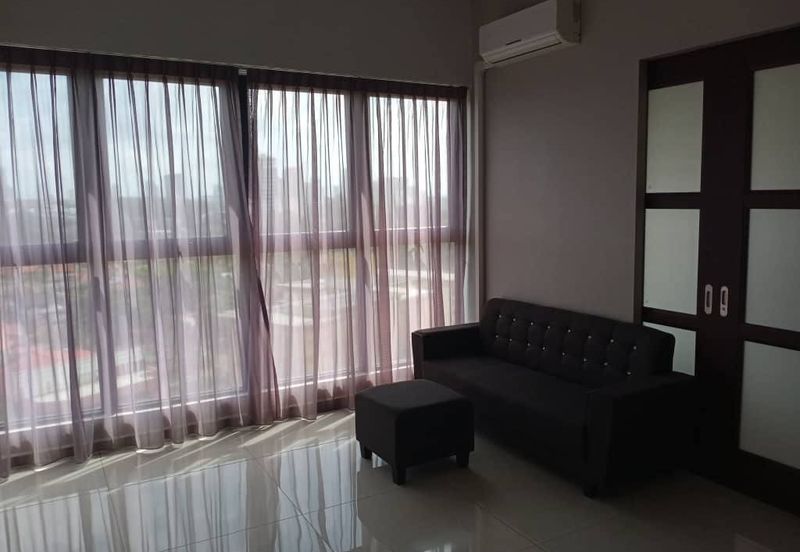 Baypoint @ Country Garden Danga Bay