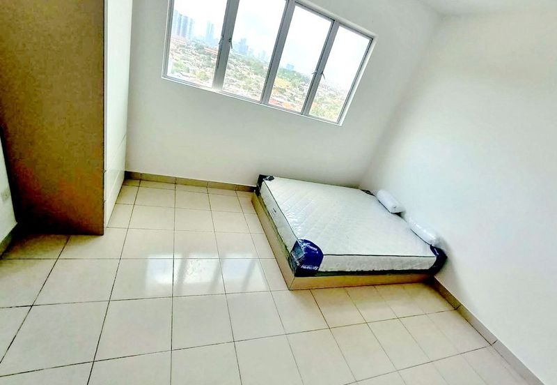 Pangsapuri Impian Jauhar/ Near Ciq/ 3bed 2bath/ Brand New/ Cheapest